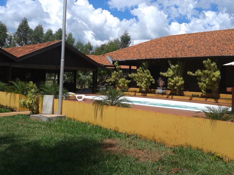 Chácara à venda Industrial com 5000m² e 4 quartos por R$ 1.500 - 1711149196-galaxy-win-1362.jpg