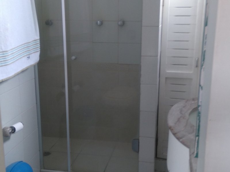 Apartamento para alugar Itaim Bibi com 98m² e 3 quartos por R$ 4.100 - 1788191038-banheiro01-a.JPG