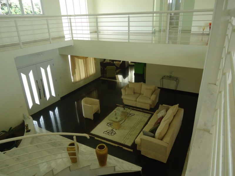 Casa de condomínio à venda Condomínio Monte Belo com 1300m² e 6 quartos por R$ 4.000.000 - 1227441911-sala-vista-do-andar-superior.jpg