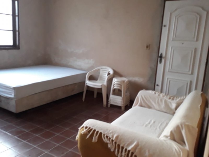 Casa para alugar Agenor de Campos com 500m² e 2 quartos por R$ 200 - 72248899-img-20181227-wa0111.jpg