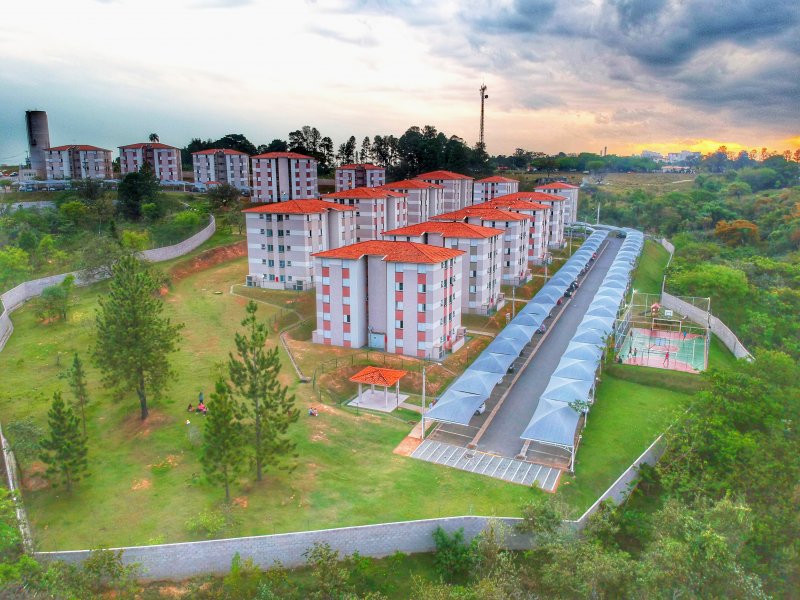 Apartamento à venda Jardim Monte Alto com 45m² e 2 quartos por R$ 180.000 - 995001181-dji-0212-01.jpeg