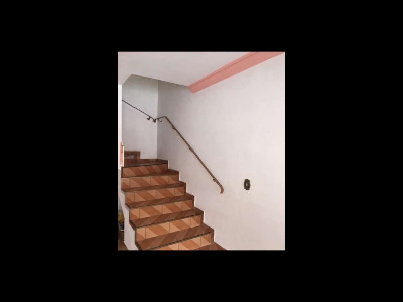 Casa à venda Paulicéia com 131m² e 2 quartos por R$ 480.000 - 1899841826-escada.jpg