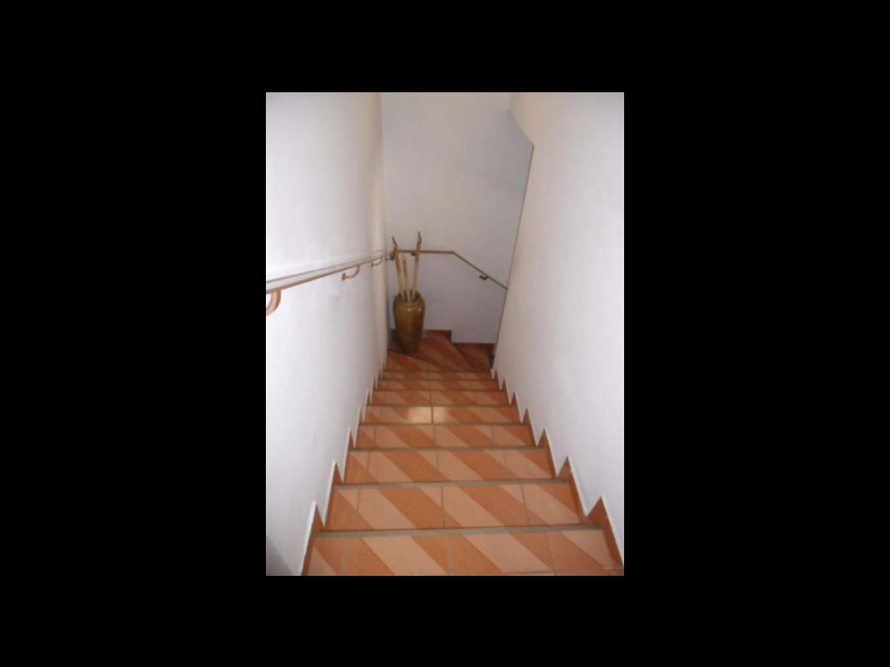 Casa à venda Paulicéia com 131m² e 2 quartos por R$ 480.000 - 540242332-escada2.png