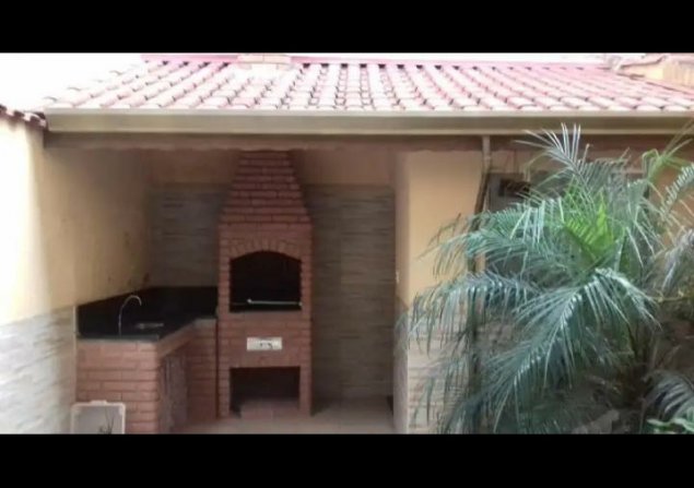 imóvel com 224m²