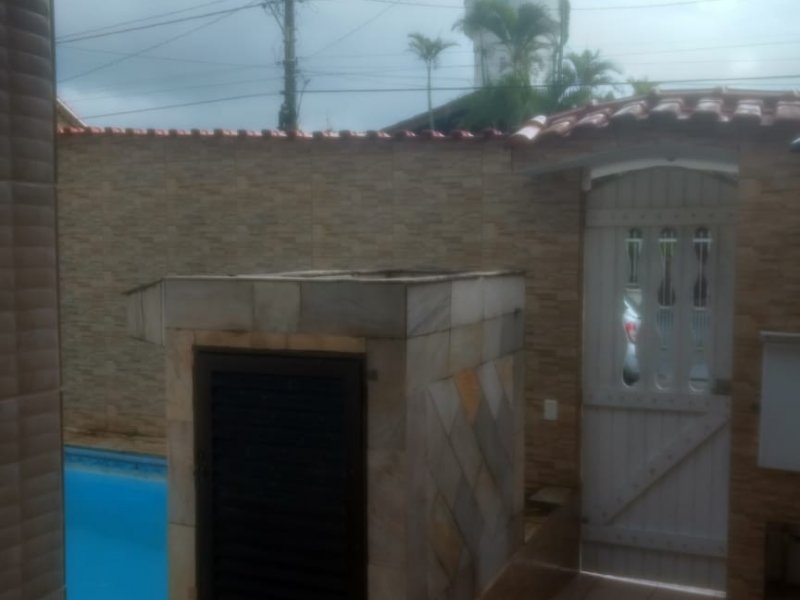 Casa à venda Jamaica - Praia com 142m² e 4 quartos por R$ 350.000 - 1297410950-casa-itanhaem-entrada-portao-menor.jpg