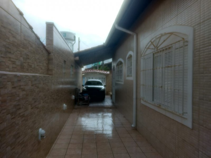 Casa à venda Jamaica - Praia com 142m² e 4 quartos por R$ 350.000 - 276248796-casa-itanhaem-quintal-lateral-direita4.jpg