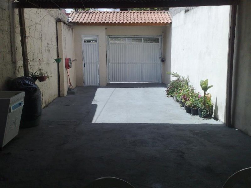 Terreno à venda Penha de França com 42m² e  quartos por R$ 195.000 - 852322559-1394641538-578741340-2-fotos-de-terreno-com-edicula-no-bairro-da-penha.jpg