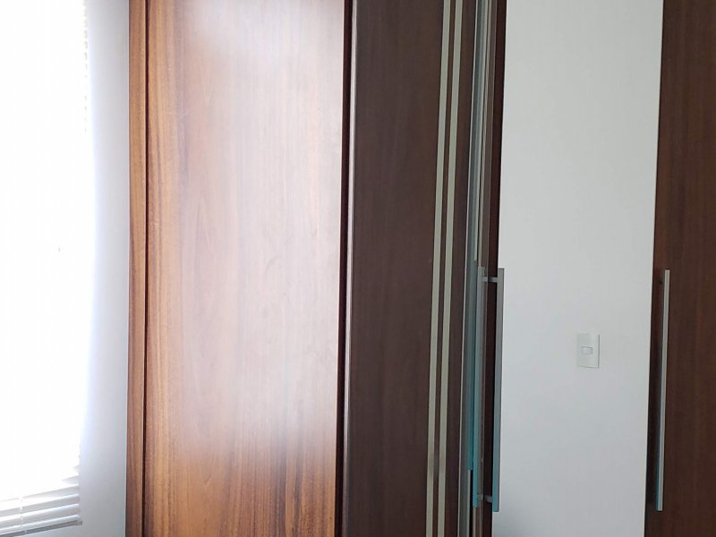 Apartamento à venda Colônia (Zona Leste) com 47m² e 2 quartos por R$ 240.000 - 1698466615-guardaroupa1.jpg