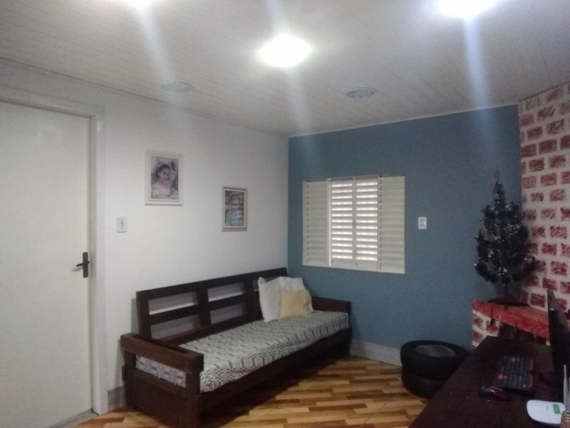 Casa à venda Maria Regina com 40m² e 1 quarto por R$ 90.000 - 618613990-cas20.jpg