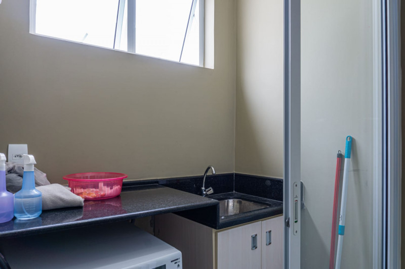 Casa à venda Brás com 320m² e 5 quartos por R$ 1.600.000 - 1247010767-22lavanderia.jpg