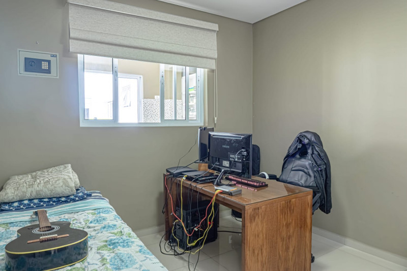 Casa à venda Brás com 320m² e 5 quartos por R$ 1.600.000 - 133833182-14quarto-meio.jpg