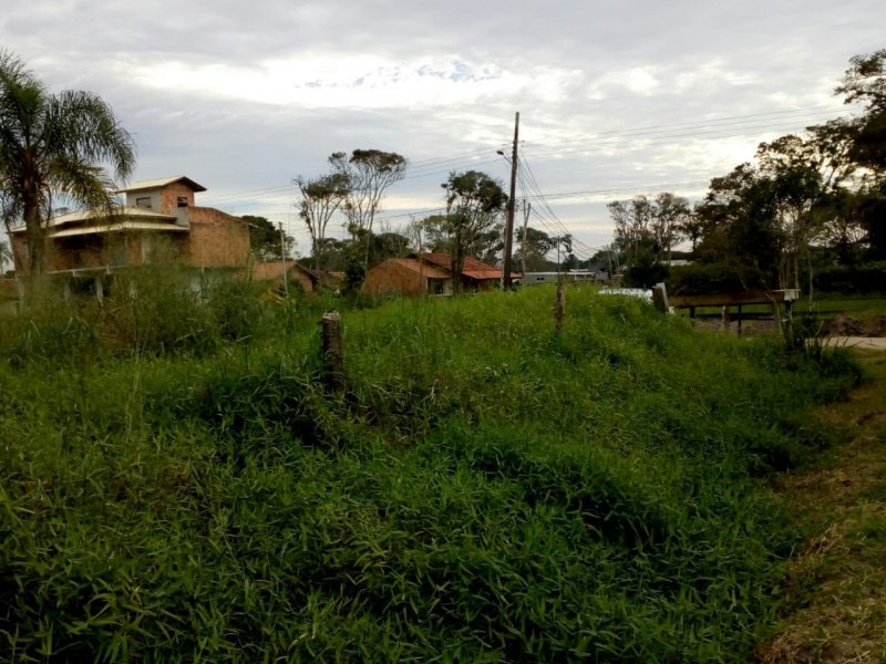 imóvel com 649m² - Praia do Ervino - São Francisco do Sul