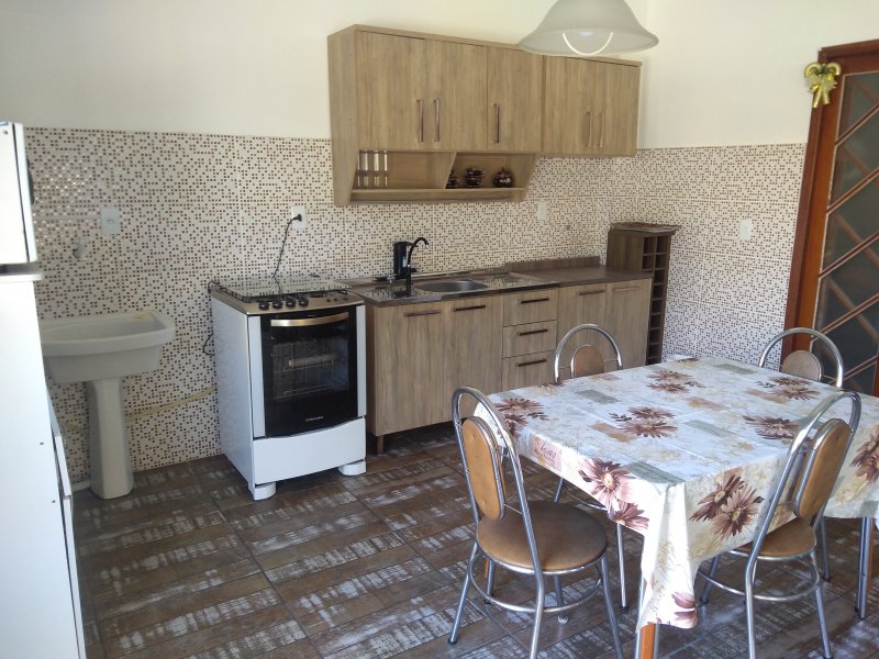Comercial à venda Vila Nova com 400m² e 7 quartos por R$ 800.000 - 1479423676-15489559782456981164535537916245.jpg