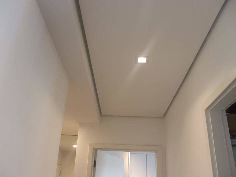 Apartamento à venda Barra Funda com 67m² e 2 quartos por R$ 650.000 - detalhe-teto-gesso-do-corredor.jpg