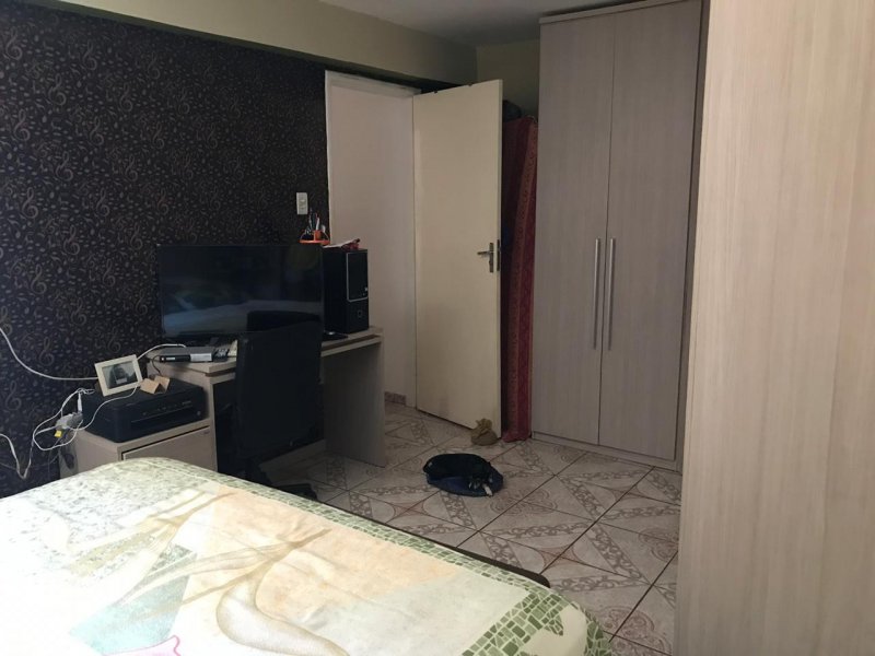 Casa à venda Jardim Nova Belem com 127m² e 3 quartos por R$ 400.000 - 1247249149-suite.jpg