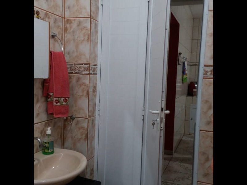 Casa à venda Jardim Nova Belem com 127m² e 3 quartos por R$ 400.000 - 1479362675-banheiro-3.jpg