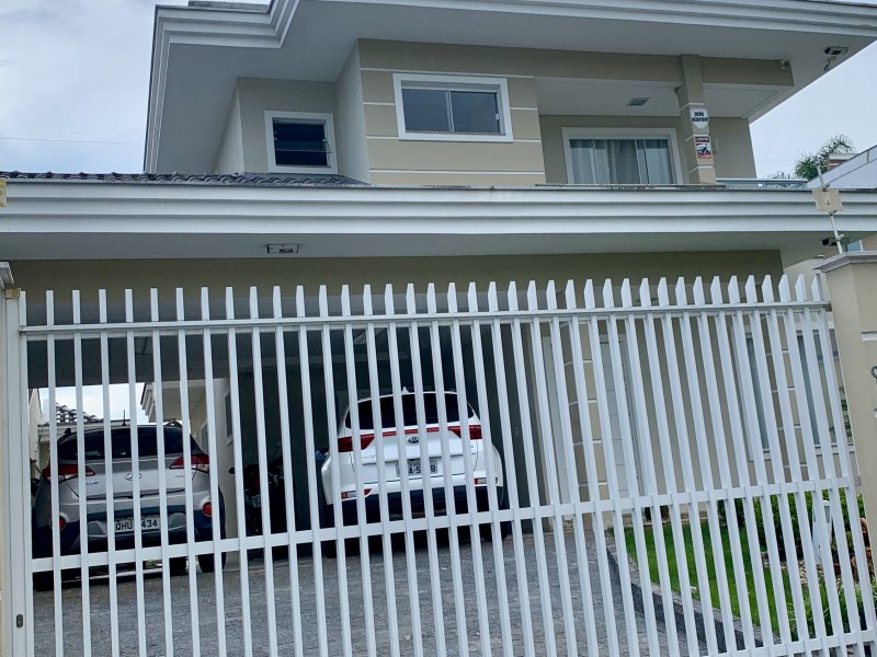imóvel com 190m² - Floresta - Joinville