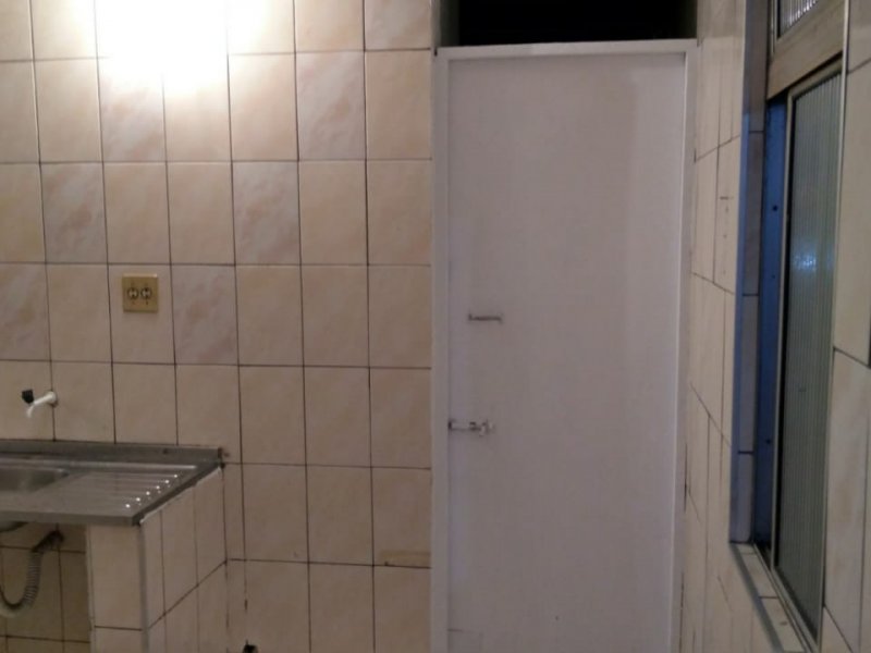 Apartamento à venda Conjunto Habitacional Presidente Castelo Branco com 52m² e 2 quartos por R$ 160.000 - 1697042112-img-20190202-wa0028.jpg