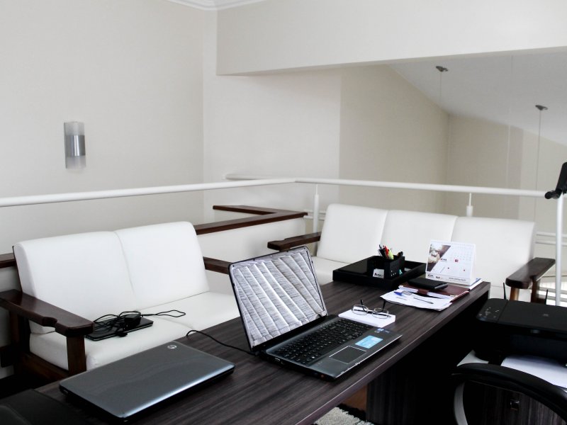 Casa à venda Jardim Novo Mundo com 285m² e 5 quartos por R$ 860.000 - 2074945749-007.jpg
