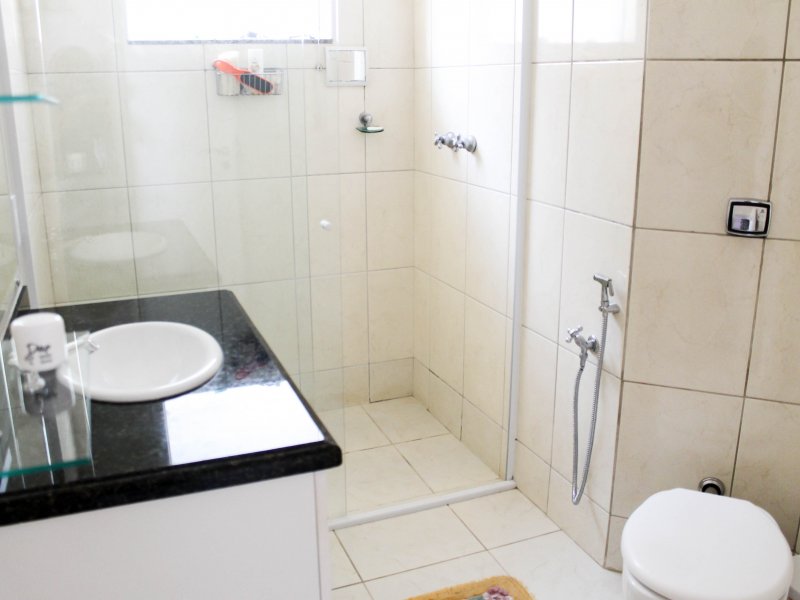 Casa à venda Jardim Novo Mundo com 285m² e 5 quartos por R$ 860.000 - 21865430-020.jpg