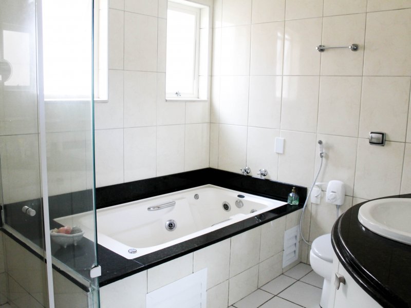 Casa à venda Jardim Novo Mundo com 285m² e 5 quartos por R$ 860.000 - 640188407-052.jpg