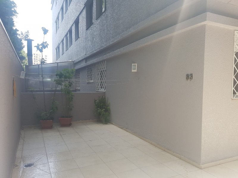 Apartamento à venda Centro Cívico com 210m² e 4 quartos por R$ 985.000 - 1042328454-vista-parcial-area-terrea-fundos-lateral.jpg