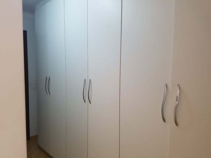 Apartamento à venda Centro Cívico com 210m² e 4 quartos por R$ 985.000 - 1419273246-armarios-suite-terreo-menino.jpg