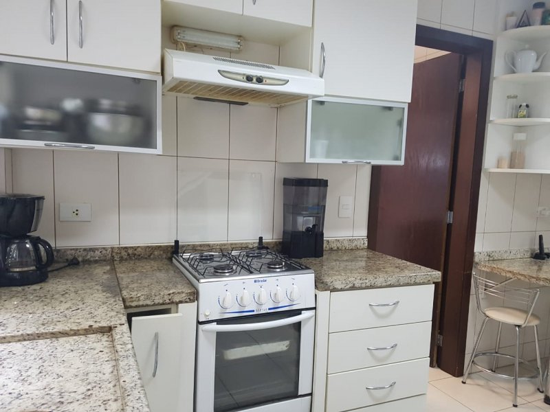 Apartamento à venda Centro Cívico com 210m² e 4 quartos por R$ 985.000 - 2147336828-cozinha.jpg
