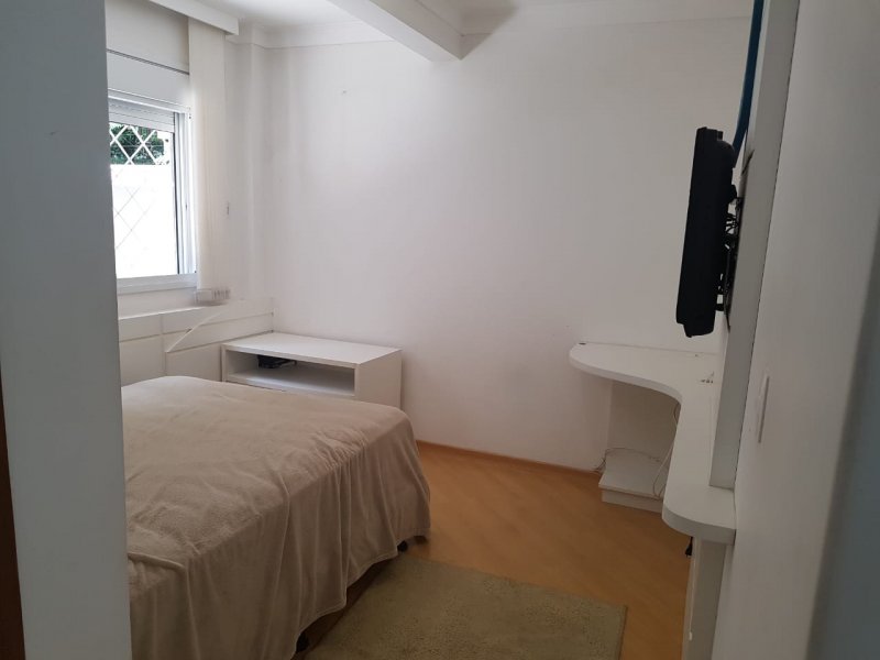 Apartamento à venda Centro Cívico com 210m² e 4 quartos por R$ 985.000 - 947085171-suite-terreo-menino.jpg
