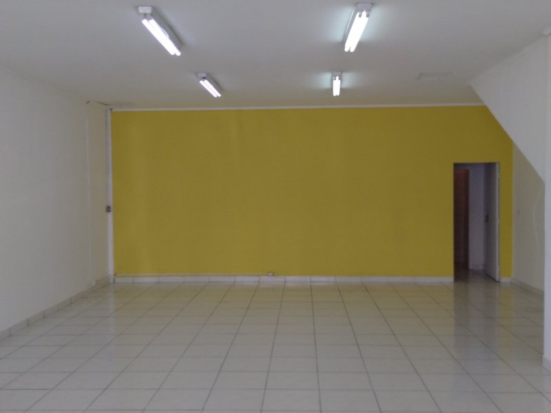Comercial para alugar Parque Santo Antônio com 98m² e  quartos por R$ 2.500 - 1193066578-img-20180221-135120034.jpg