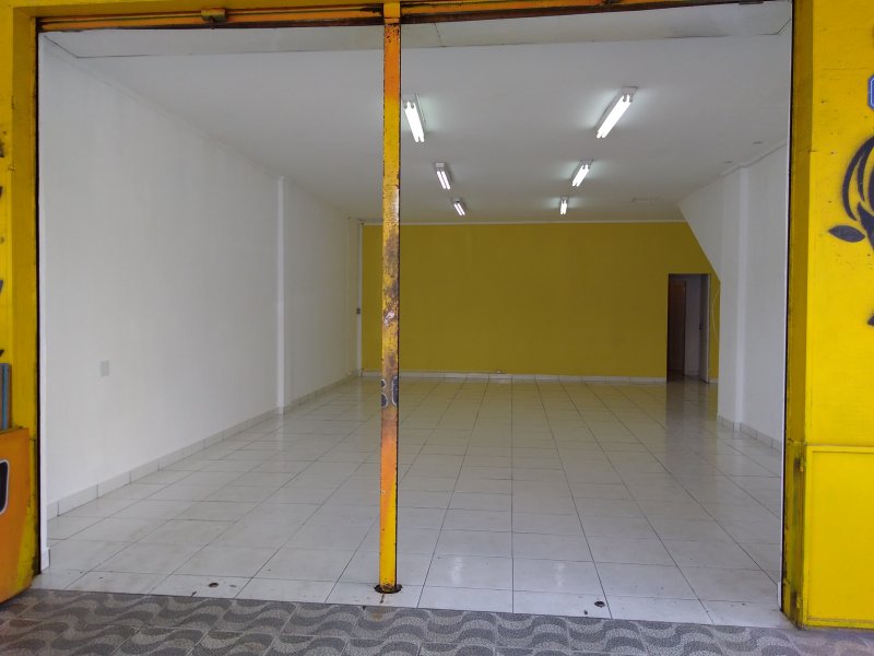 Comercial para alugar Parque Santo Antônio com 98m² e  quartos por R$ 2.500 - 1203397273-img-20180221-135109969.jpg