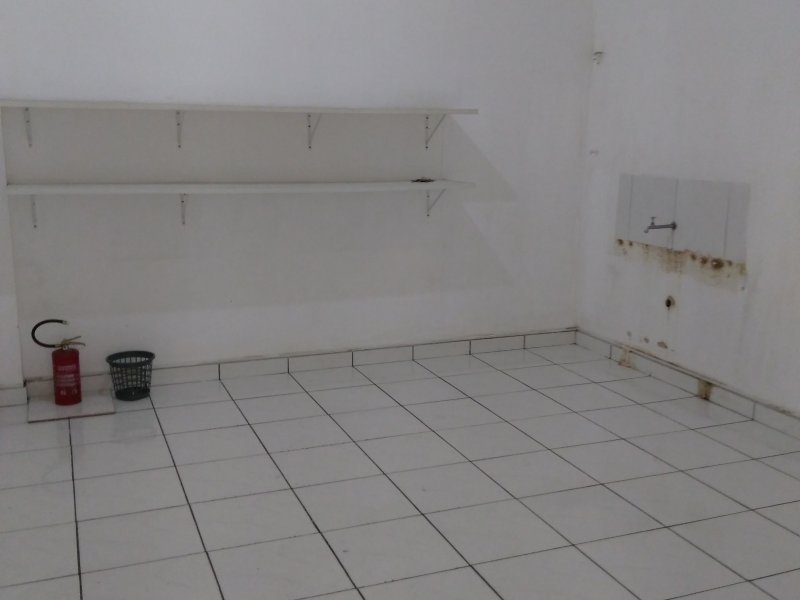 Comercial para alugar Parque Santo Antônio com 98m² e  quartos por R$ 2.500 - 279485465-img-20180221-135214877.jpg
