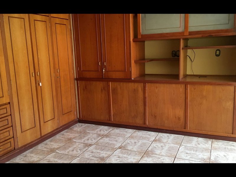 Casa à venda Centro com 310m² e 4 quartos por R$ 800.000 - 1298332916-36.jpg