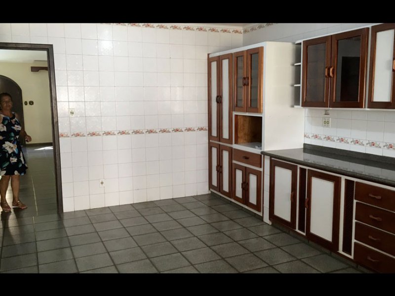 Casa à venda Centro com 310m² e 4 quartos por R$ 800.000 - 1987178997-15.jpg