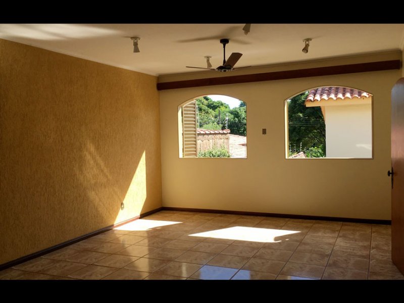 Casa à venda Centro com 310m² e 4 quartos por R$ 800.000 - 2045443323-34.jpg