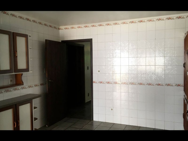 Casa à venda Centro com 310m² e 4 quartos por R$ 800.000 - 631742008-38.jpg