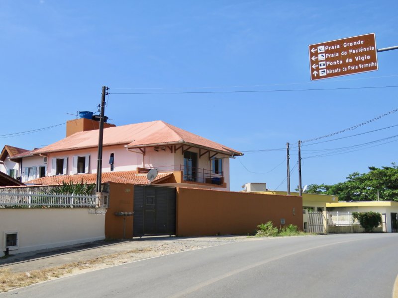 Casa à venda Praia de Armação do Itapocorói com 420m² e 8 quartos por R$ 1.700.000 - 1923765077-img-5650.jpg