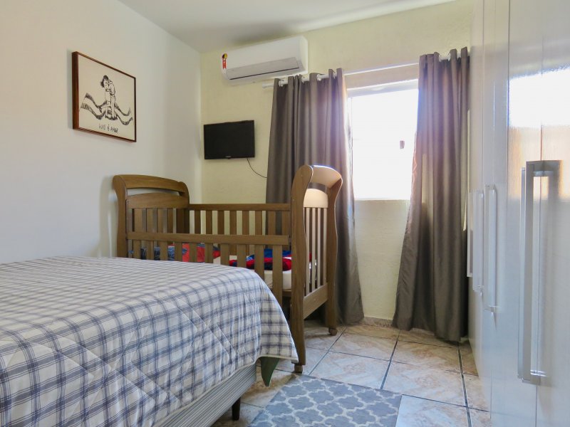 Casa à venda Praia de Armação do Itapocorói com 420m² e 8 quartos por R$ 1.700.000 - 1939083490-img-5536.jpg