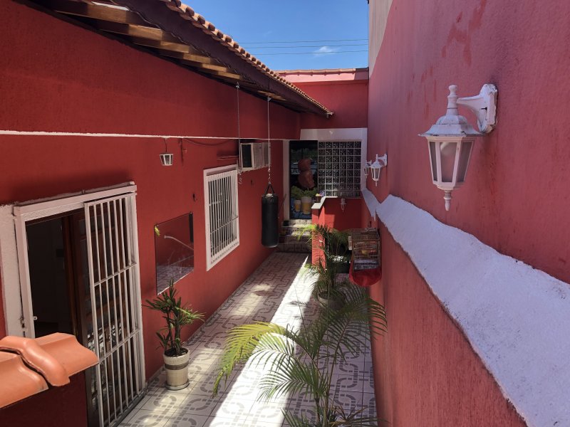 Casa à venda Vila Galvão com 300m² e 3 quartos por R$ 850.000 - 1259299745-b48d62e6-d61a-4455-a9a7-3f8d26a21674.jpeg