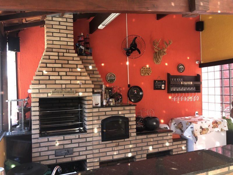Casa à venda Vila Galvão com 300m² e 3 quartos por R$ 850.000 - 1932501114-10491d85-f3af-447e-b46b-bc69d4f0bf2b.jpeg