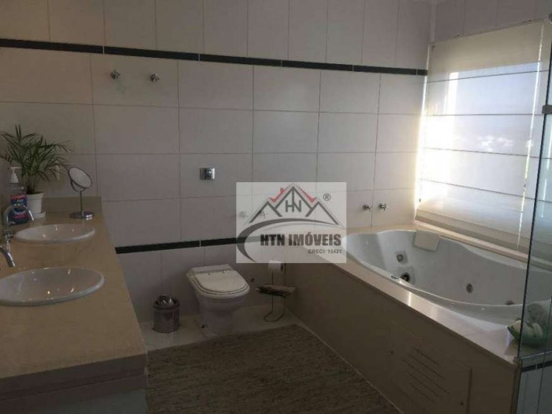 Casa de condomínio à venda Ponte Preta com 550m² e 5 quartos por R$ 2.800.000 - 1584760710-fotos-da-casa-4.jpg