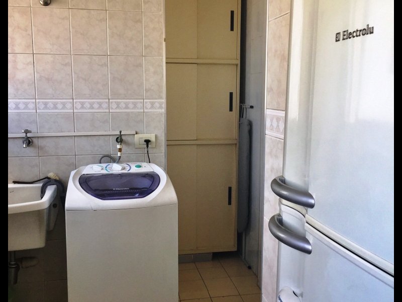 Apartamento à venda Alto da Lapa com 84m² e 3 quartos por R$ 700.000 - 1090093624-32cozinha-area-serv-despensa.JPG