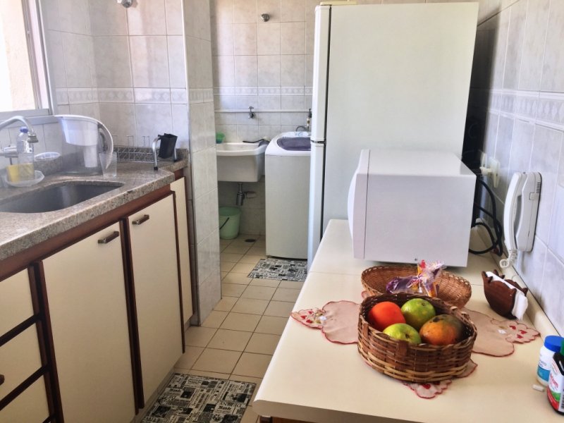 Apartamento à venda Alto da Lapa com 84m² e 3 quartos por R$ 700.000 - 1345682970-29cozinha-area-serv-despensa.JPG