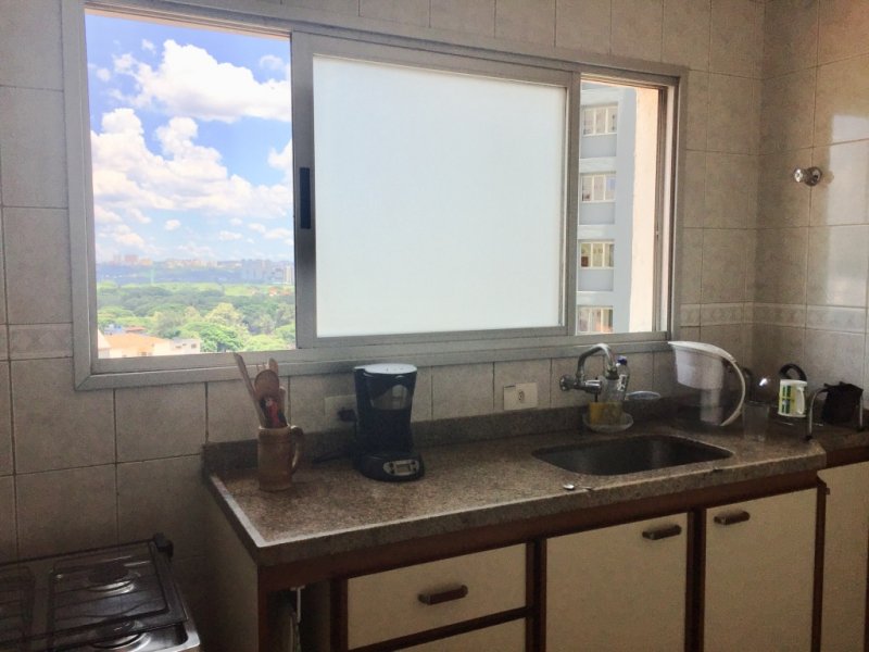 Apartamento à venda Alto da Lapa com 84m² e 3 quartos por R$ 700.000 - 2012144376-291cozinha-area-serv-despensa.JPG
