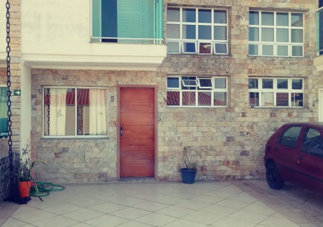 imóvel com 105m²