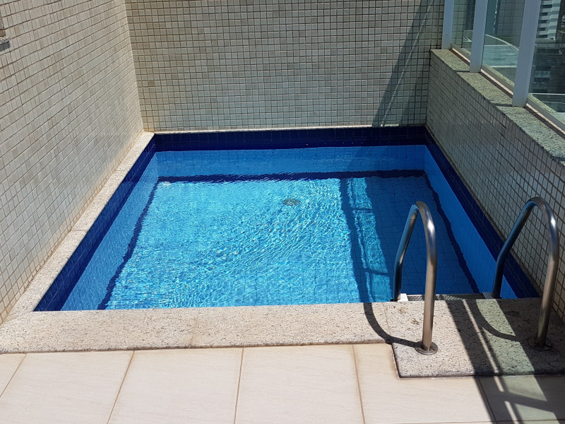 Cobertura à venda Pituba com 202m² e 3 quartos por R$ 890.000 - 3-piscina.jpg