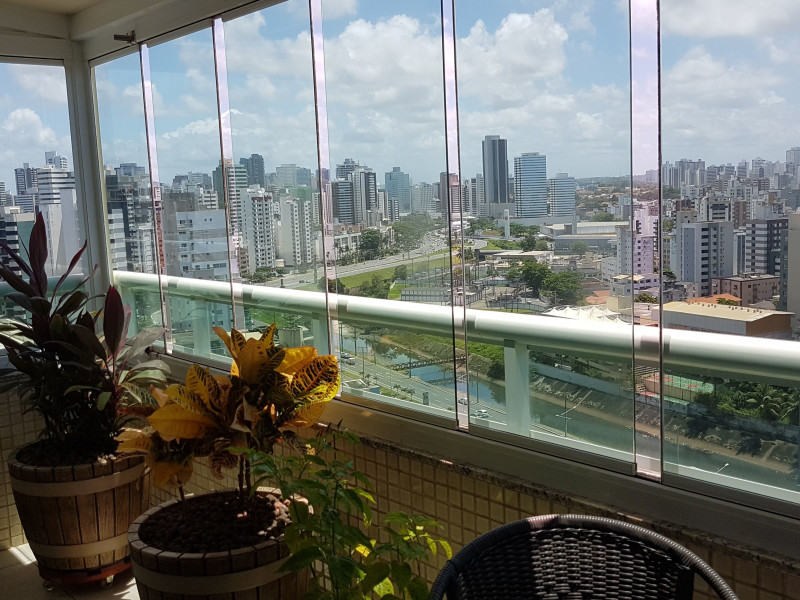 Cobertura à venda Pituba com 202m² e 3 quartos por R$ 890.000 - 7-vista-para-a-magalhaes-neto.jpg