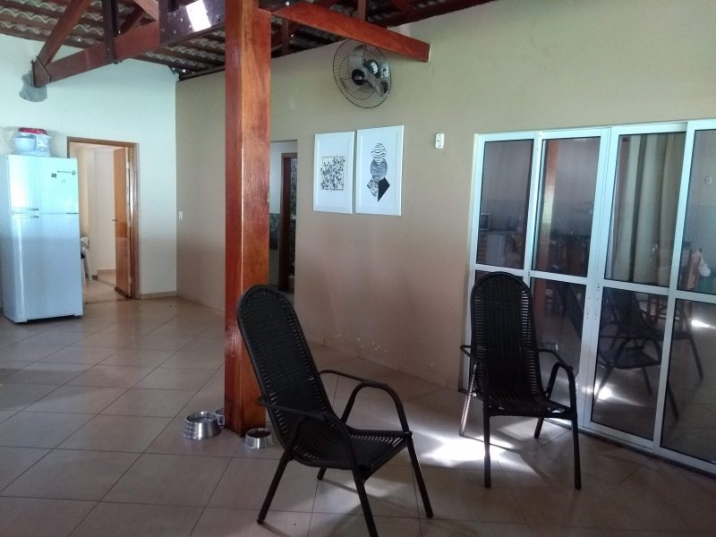 Chacara à venda Vila Guararapes com 6590m² e 2 quartos por R$ 499.000 - 1264504920-sala.jpg