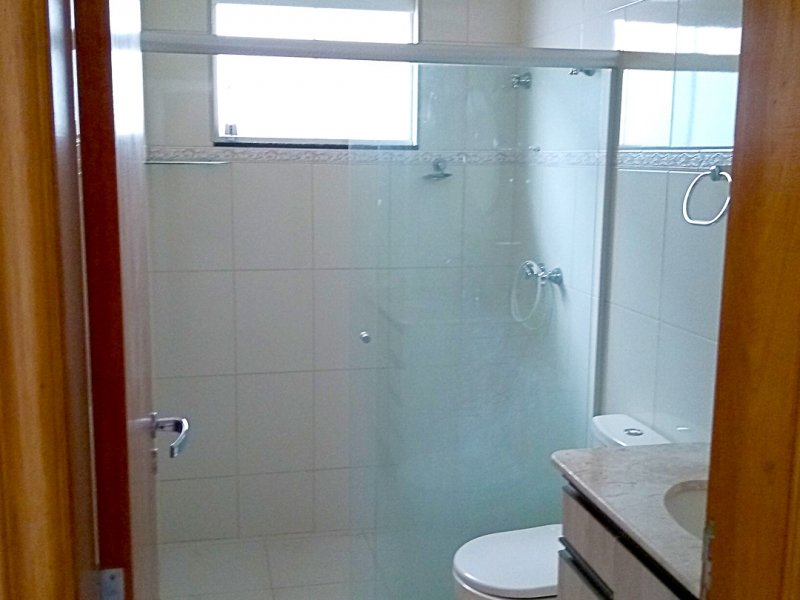 Casa de condomínio à venda Esplanada Independência com 192m² e 3 quartos por R$ 840.000 - 1629036941-7-banheiro-suite-copy.jpg