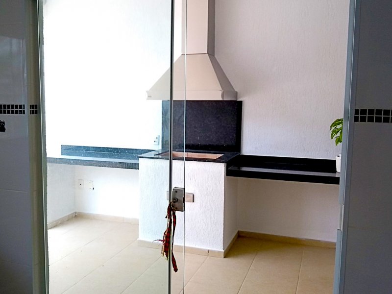 Casa de condomínio à venda Esplanada Independência com 192m² e 3 quartos por R$ 840.000 - 587244677-11-churrasqueira1-copy.jpg